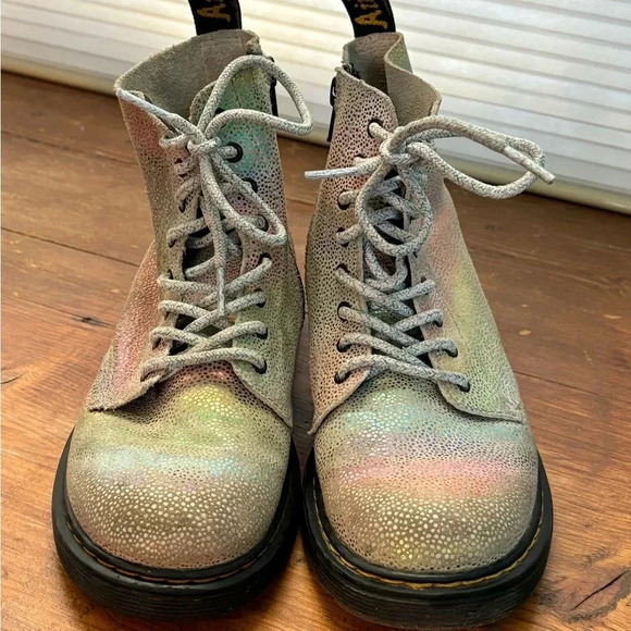 Dr. Marten’s 1460 Pascal Rainbow Kids Boot - Picture 2 of 9